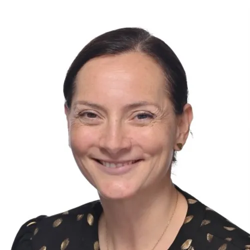 Kelly McGuffie headshot