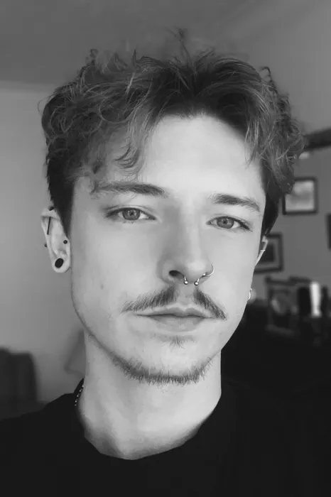 Ryan George, myfyrwyr Darlunio