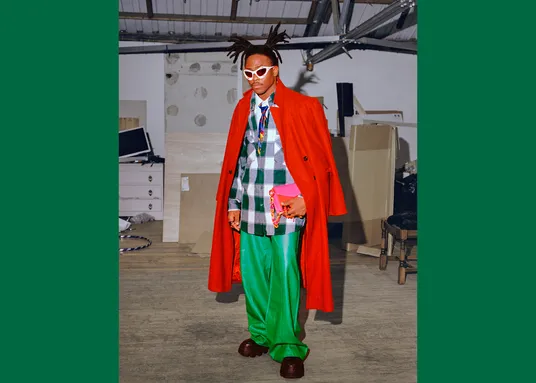 Michael Tiedke's image of Tp4Style, wearing a red coat and green trousers
