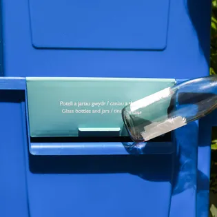 Recycling glass