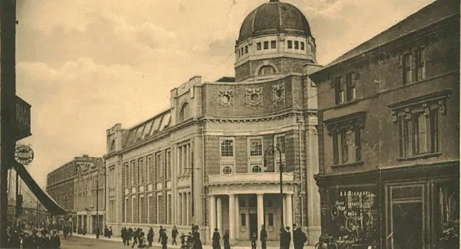 Old image of Newport Technical Institute in 1910