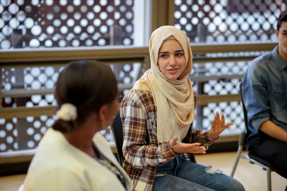 https://uswfoxtail.blob.core.windows.net/foxtail-prod-uploads/original_images/Refugee_students.jpg