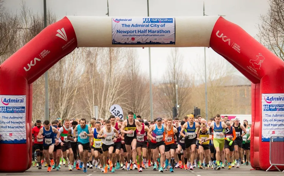 https://uswfoxtail.blob.core.windows.net/foxtail-prod-uploads/original_images/Newport_Half_Marathon_image_xVgw5lo.jpg