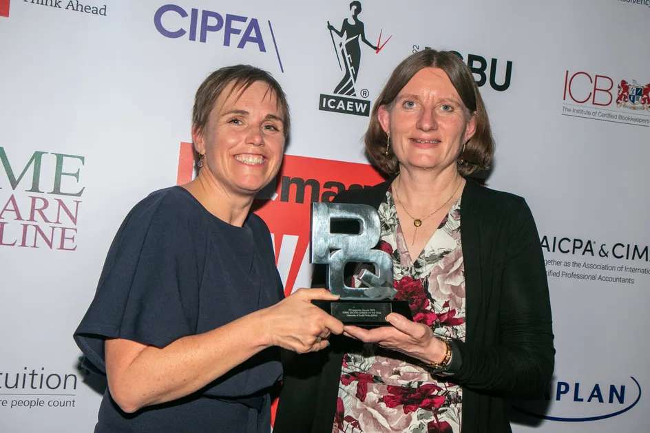 https://uswfoxtail.blob.core.windows.net/foxtail-prod-uploads/original_images/PQ_Awards_2023_Public_Sector_College_of_the_Year.jpg