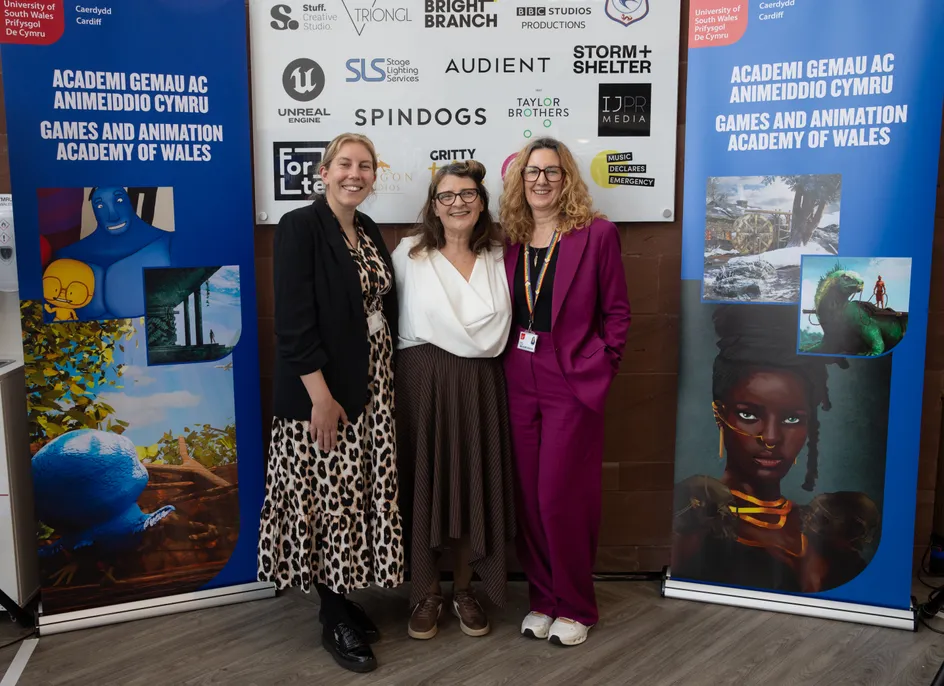 Holly Evans, Emma Marshman, Prof Louise Bright