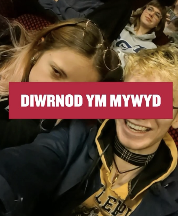 thumbnail-social-film-tv-set-design-student-cym.png