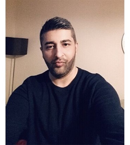 Cyber Security alumni, Fahad, poses for selfie